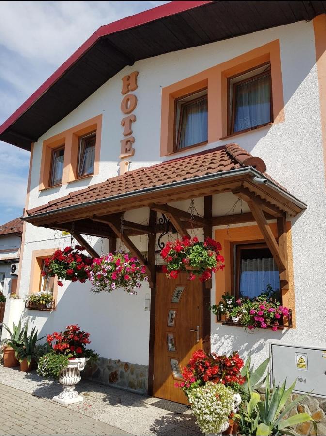 Hotel Zaulek Olszyna  Esterno foto